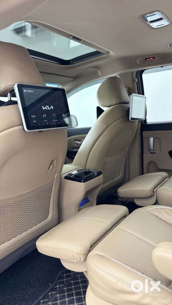 Kia Carnival Limousine Plus 7 Str, 2022, Diesel