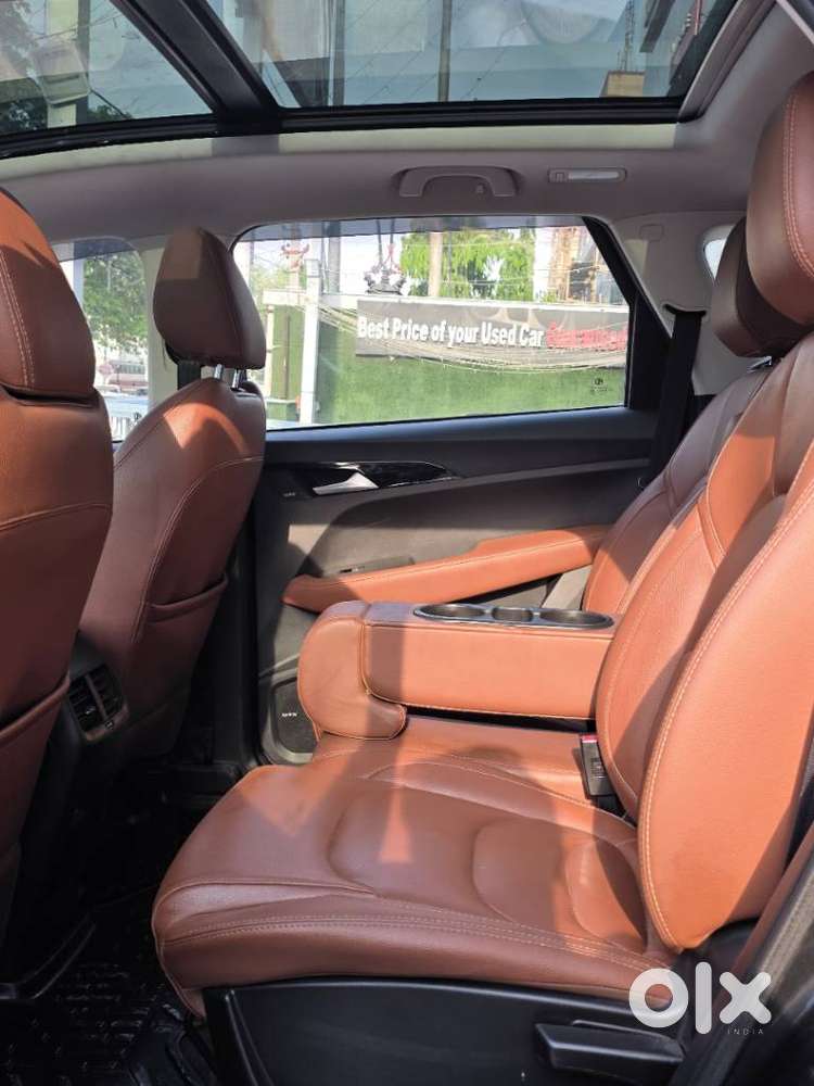 Mg Hector Plus 2.0 Sharp Diesel Turbo Dual Tone, 2022, Diesel