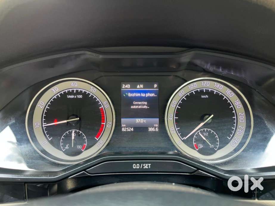 Skoda Superb 2.0 L&k Tsi At, 2019, Petrol