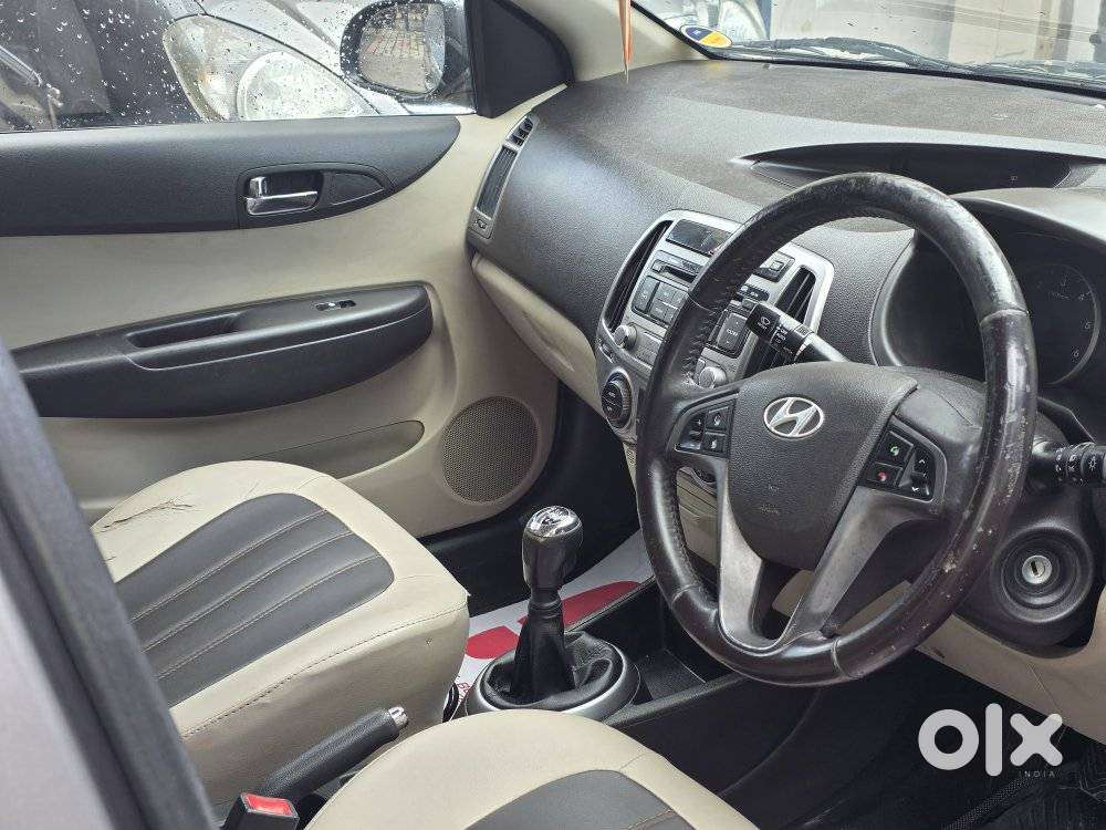Hyundai I20 Sportz 1.4 Crdi 6 Speed Bs-iv, 2012, Diesel