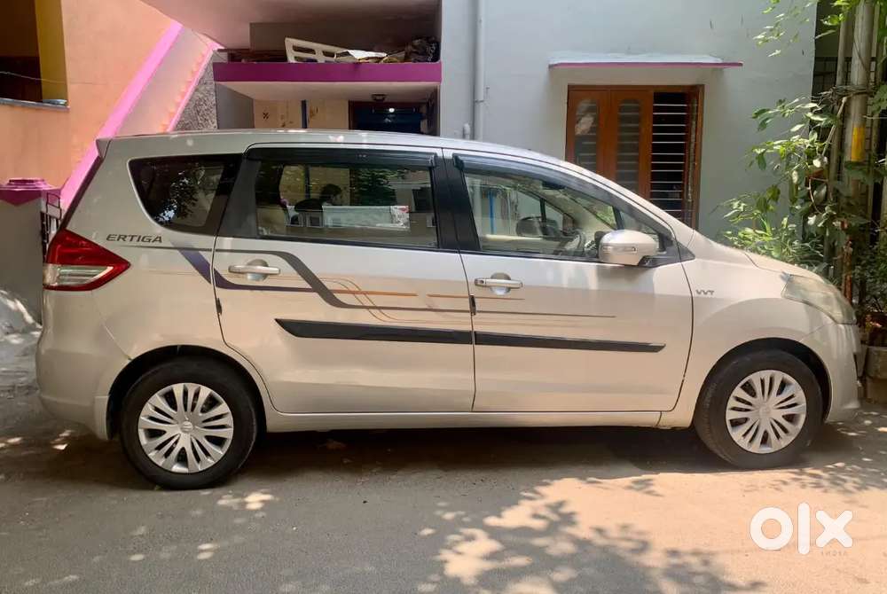 Maruti Suzuki Ertiga 2012 Petrol 76000 Km Driven