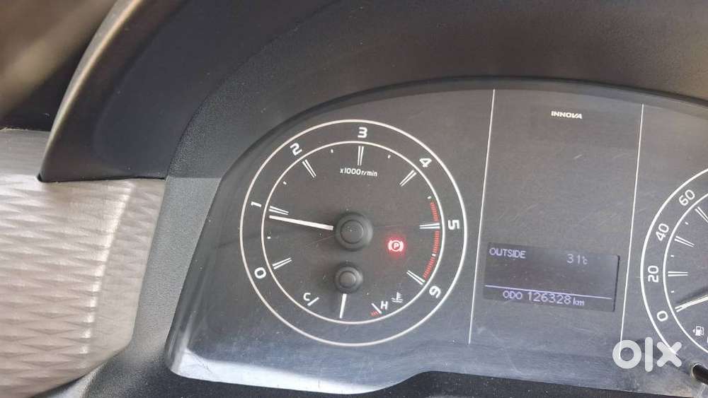 Toyota Innova Crysta 2.4 G Mt 7 Str, 2019, Diesel