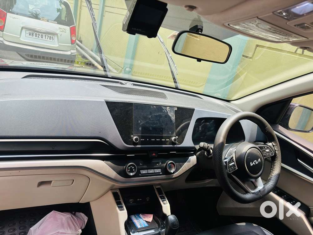 Kia Carens Petrol Manual 2024