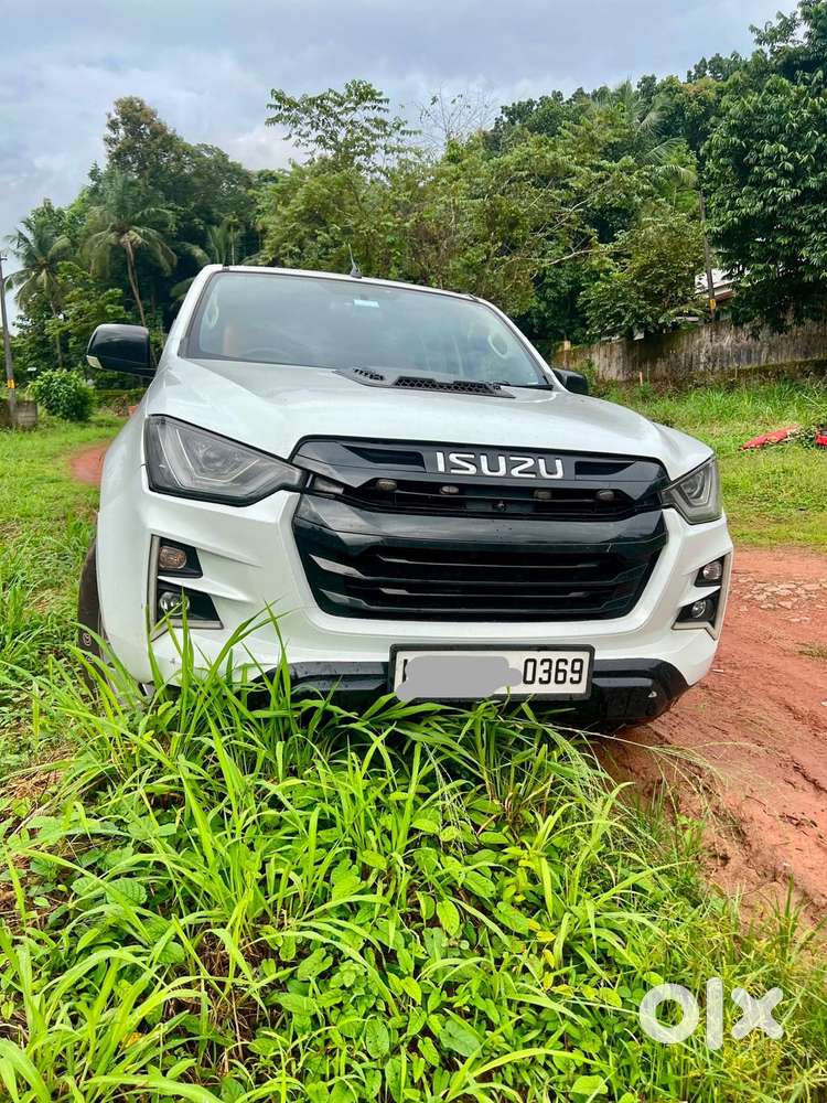 Isuzu V-cross Z Prestige 4x4 Mt, 2016, Diesel