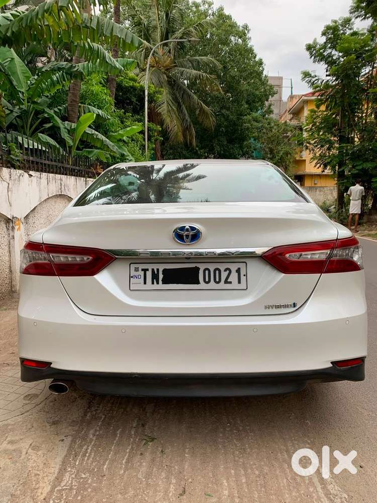 Toyota Camry Hybrid 2021