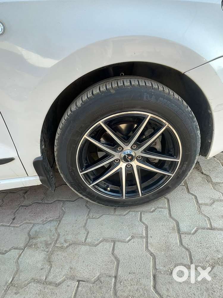 Volkswagen Vento Petrol 2012