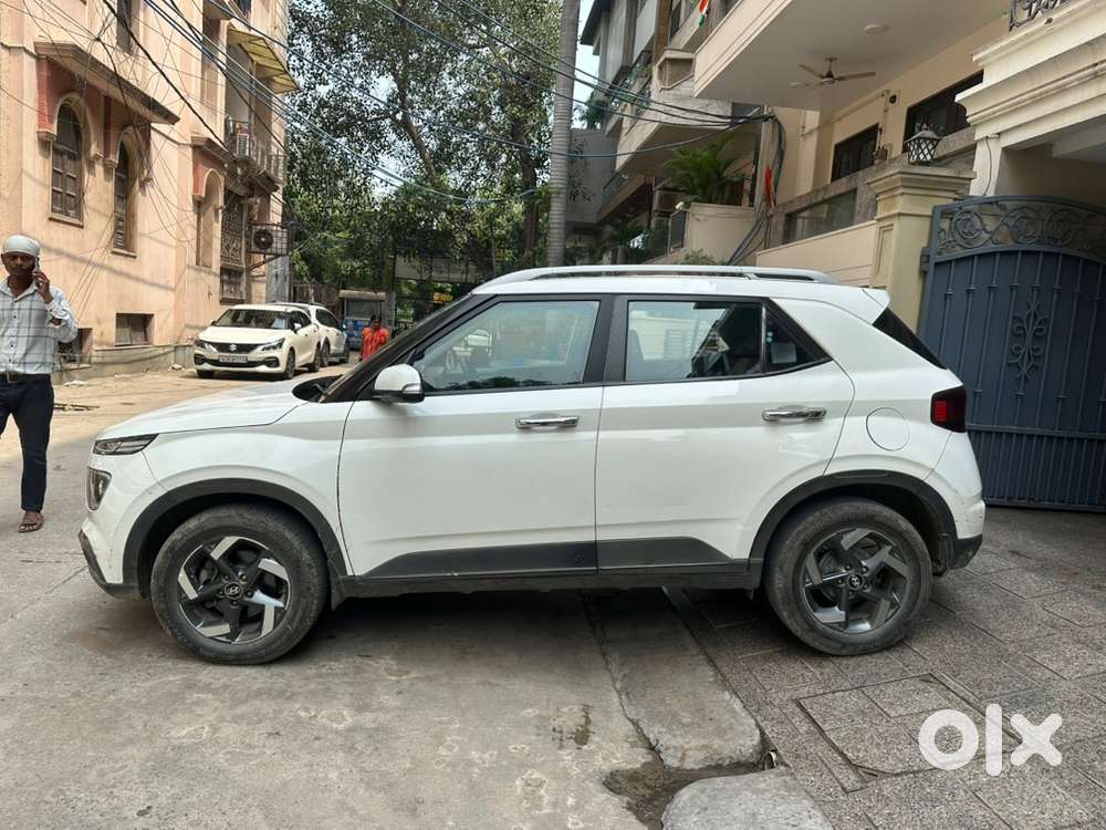 Hyundai Venue 2021 Petrol Automatic