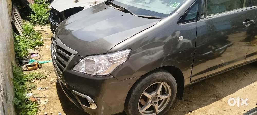 Toyota Innova 2009 Lpg Well Maintained