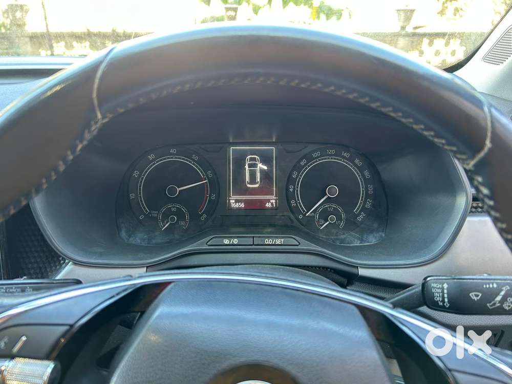 Skoda Kushaq 1.0 Tsi Ambition, 2023, Petrol