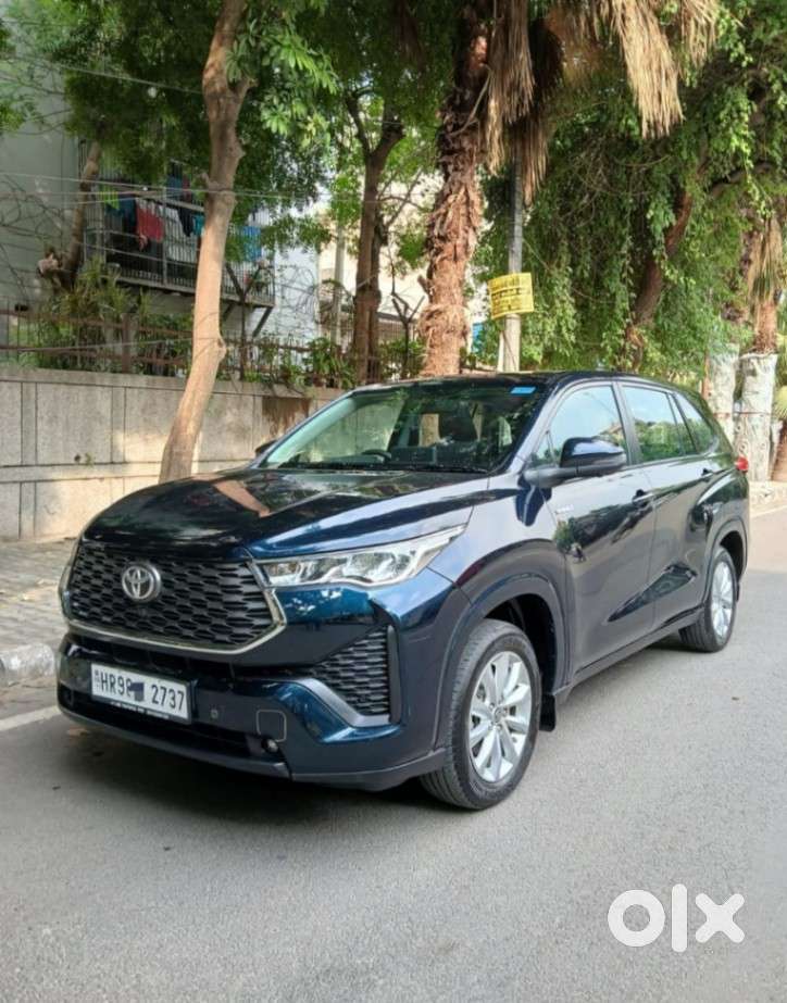 Toyota Innova Hycross 2.0 Vx (o) Hybrid 7 Str, 2024, Petrol