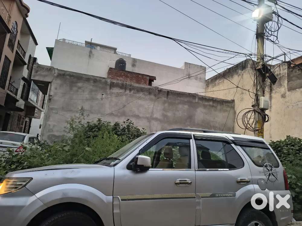 Tata Safari Storme Diesel 90769 Km Driven