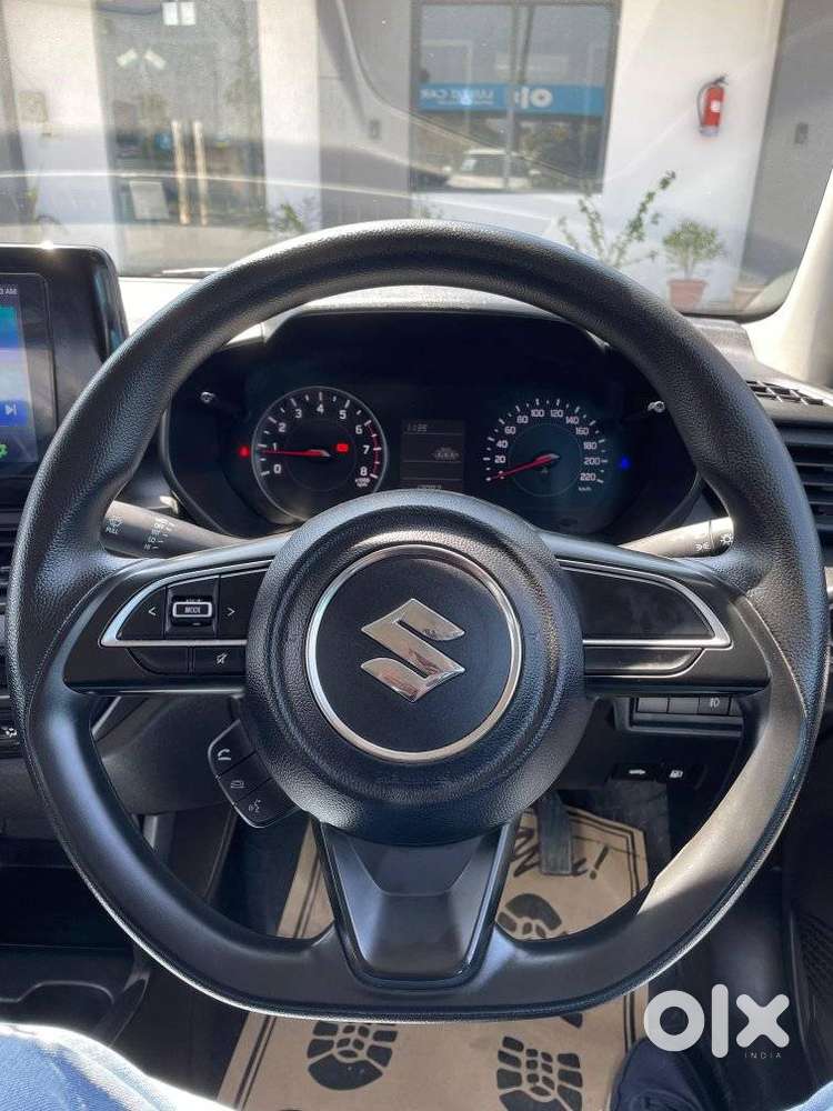 Maruti Suzuki Swift Vxi Optional, 2025, Petrol