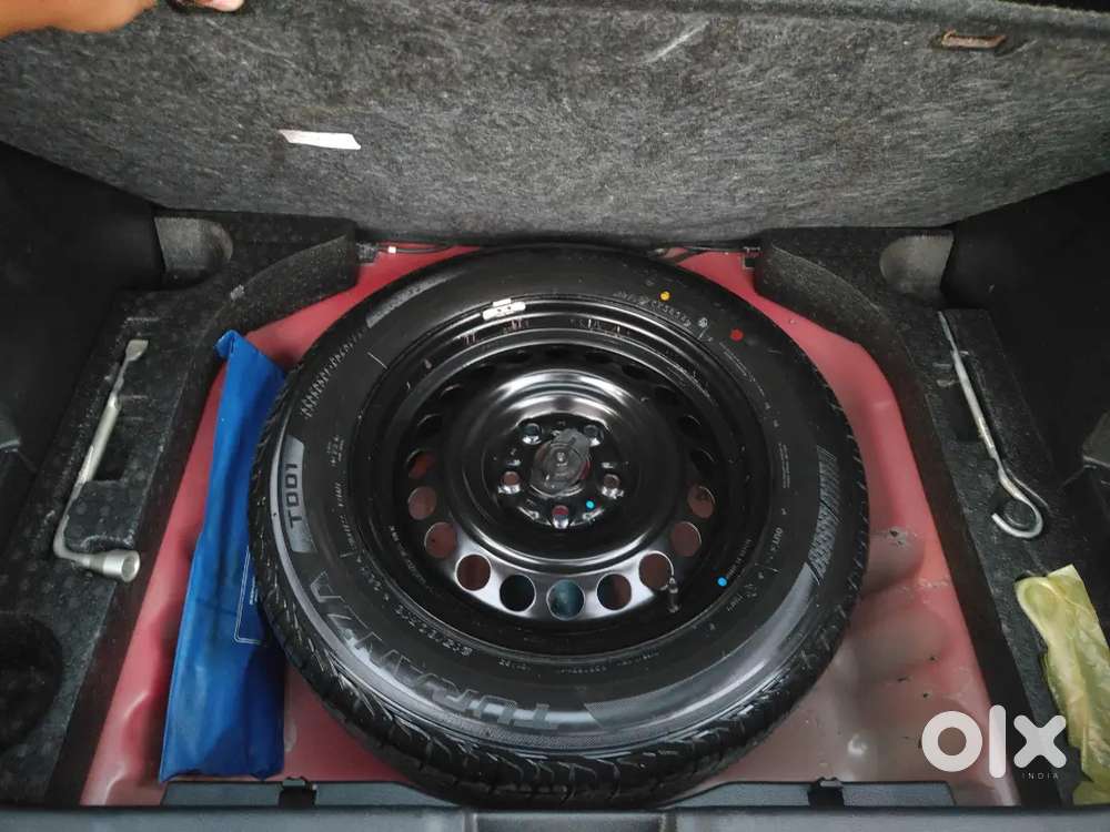 Maruti Suzuki Brezza 1.5 Lxi (o) ,2024