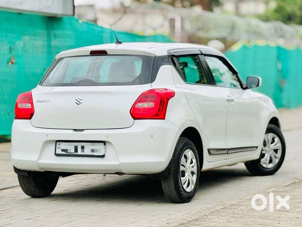 Maruti Suzuki Swift Vxi Optional, 2022, Petrol