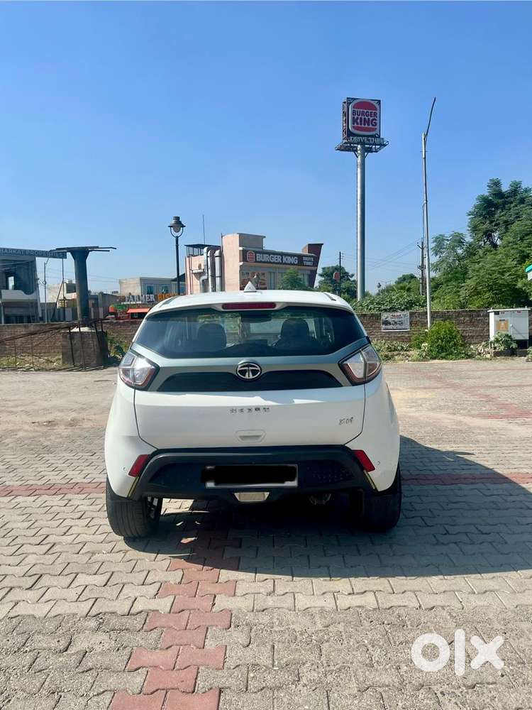 Tata Nexon 1.5 Revotorq Xm (s), 2018, Diesel