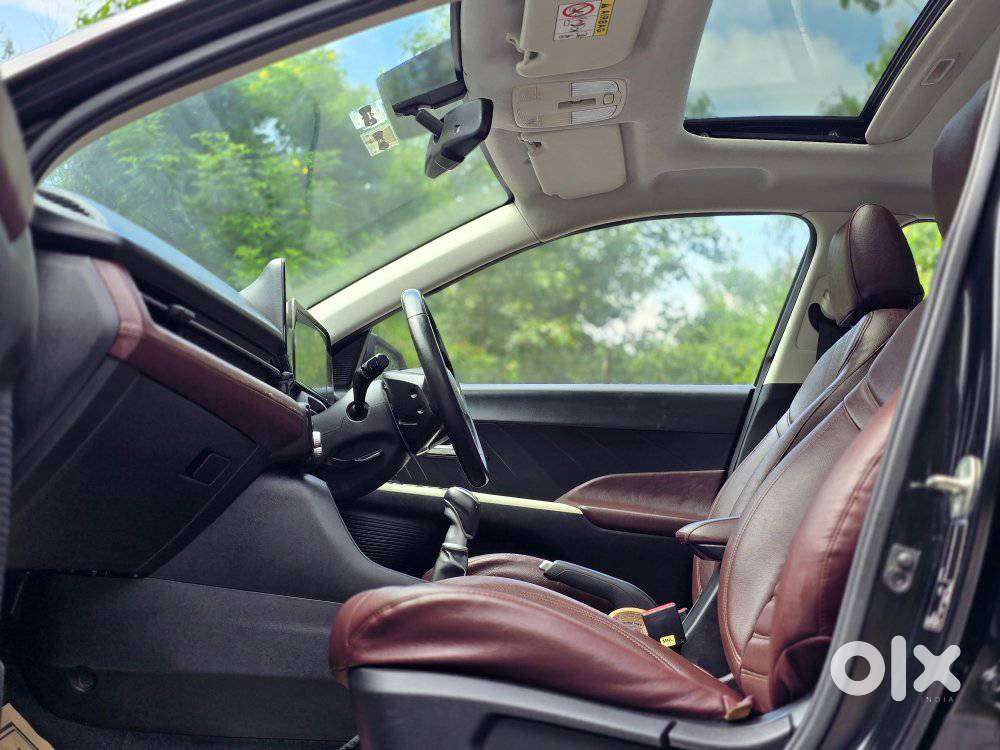 Hyundai Verna 1.5 Sx Petrol Mt, 2023, Petrol