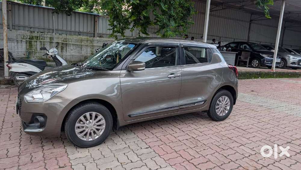 Maruti Suzuki Swift Vxi + Manual, 2019, Petrol