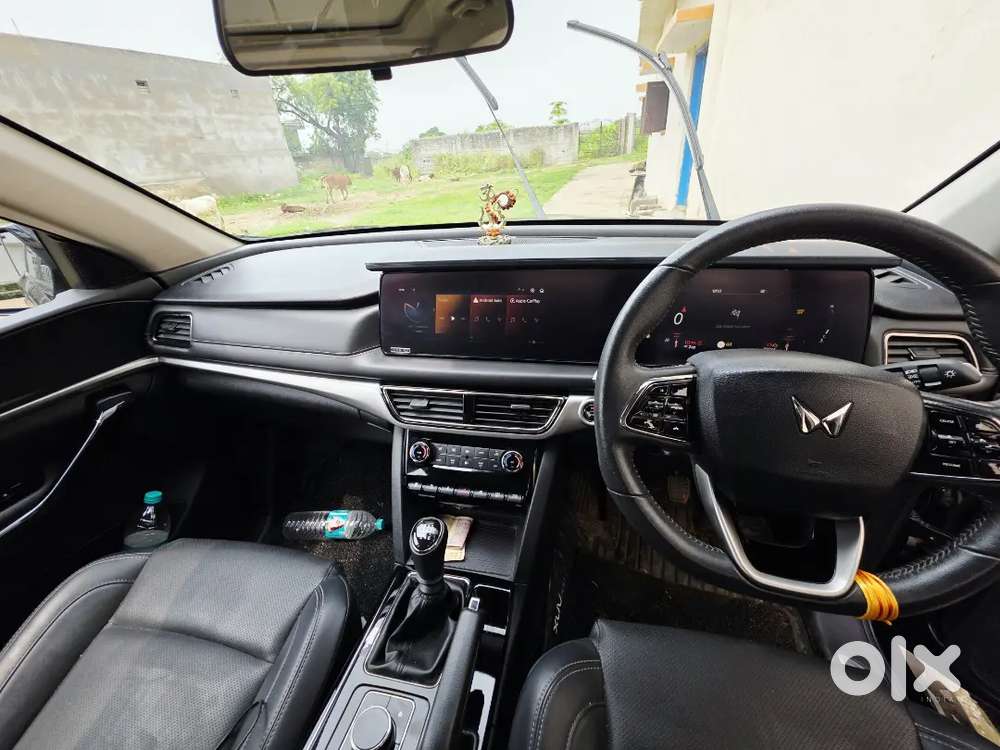 Mahindra Xuv700 Diesel 2025 Manual