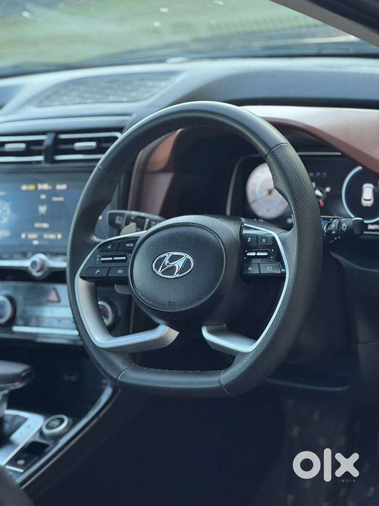 Hyundai Alcazar 2.0 Signature (o) Petrol At 7 Str, 2022, Petrol