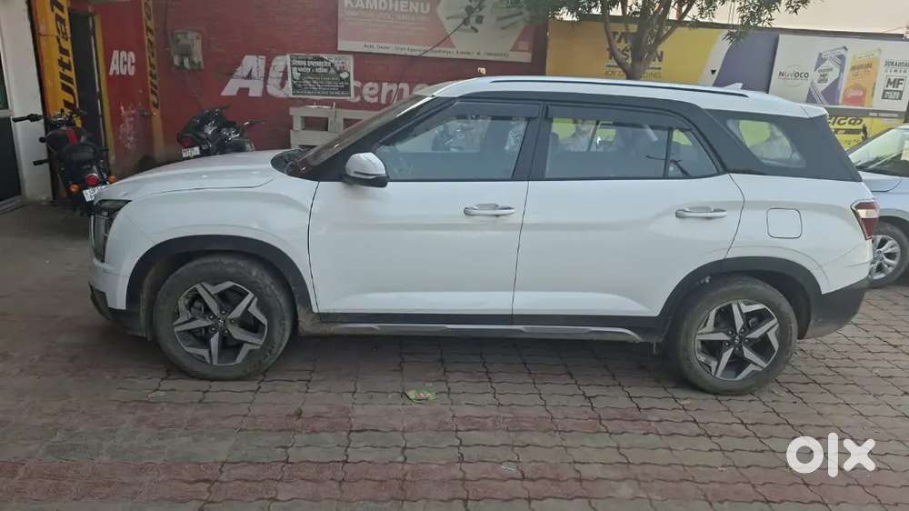 Hyundai Alcazar 2022 Diesel Well Maintained