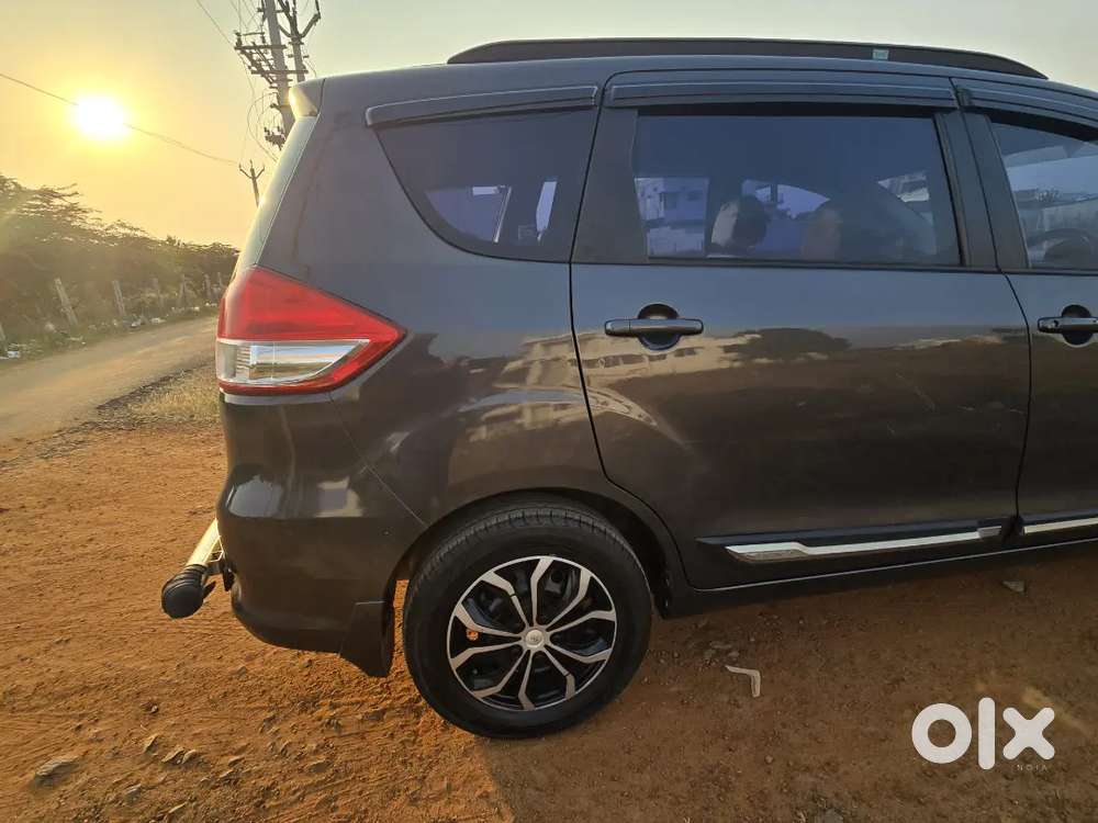 Maruti Suzuki Ertiga Vxi+