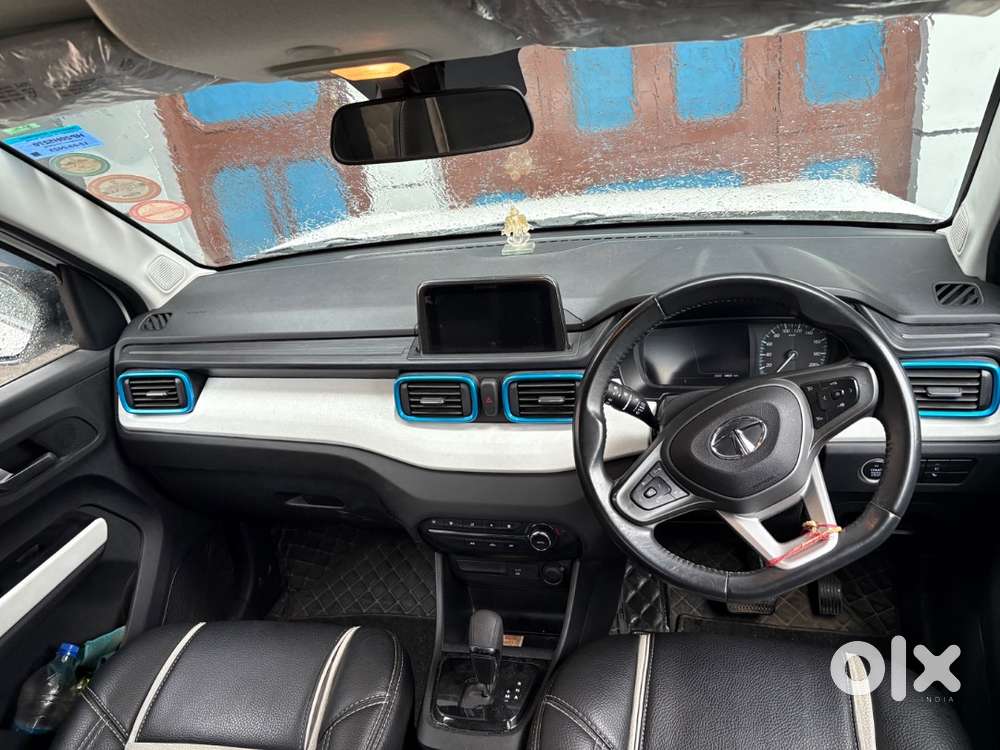 Tata Punch Amt Dual Tone - Creative