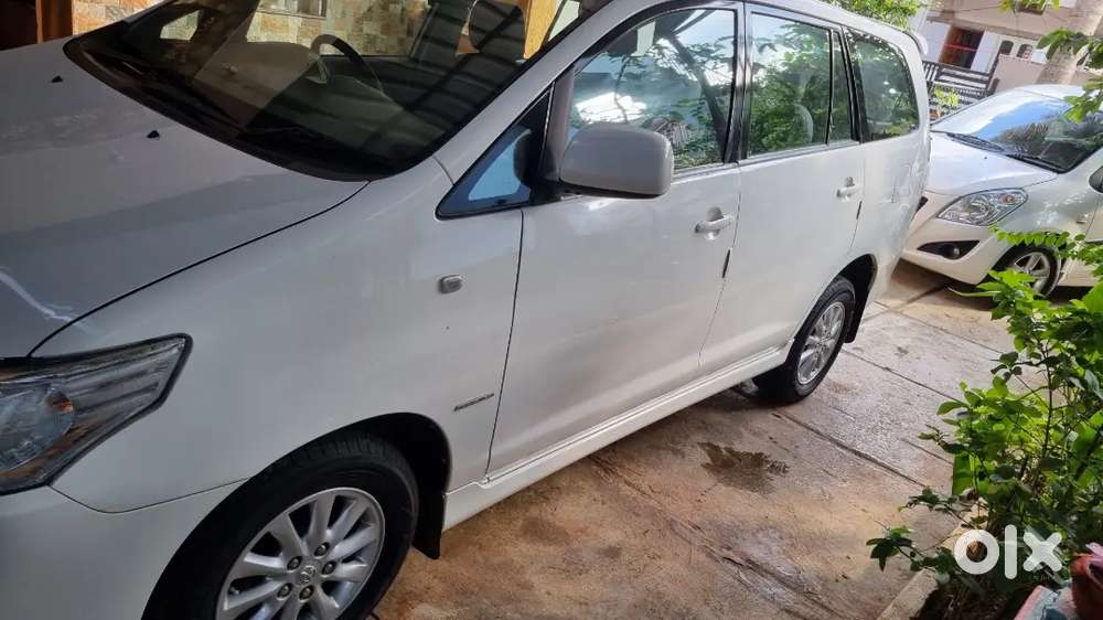 Toyota Innova 2.5 2012 4th Owner