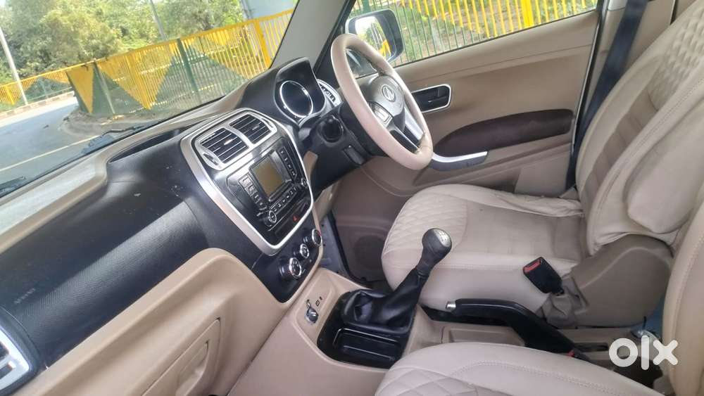 Mahindra Tuv 300 T8, 2016, Diesel