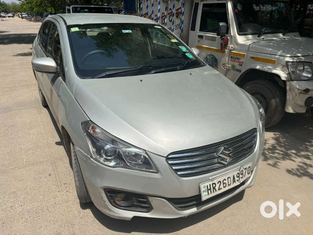 Silver Ciaz Vxi