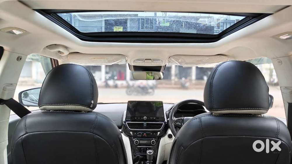 Mahindra Xuv 3xo Ax7l Diesel Mt, 2024, Diesel