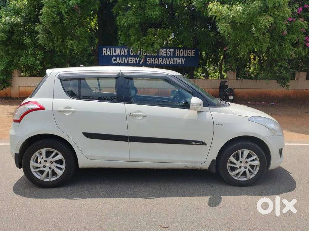 Maruti Suzuki Swift Zdi Plus, 2012, Diesel