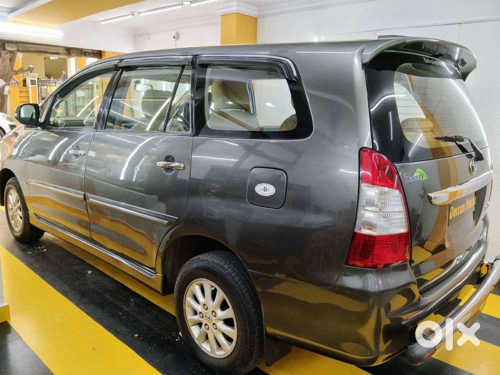 Toyota Innova 2.5 V 7 Str, 2012, Diesel