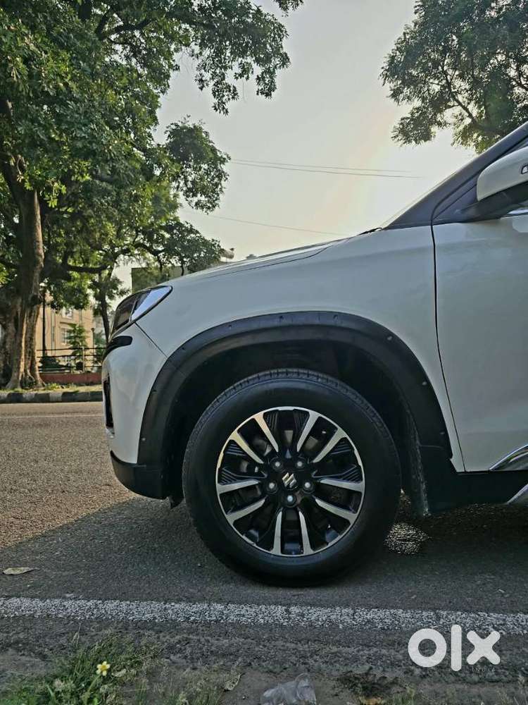 Maruti Suzuki Brezza Zxi Plus Smart Hybrid, 2021, Petrol