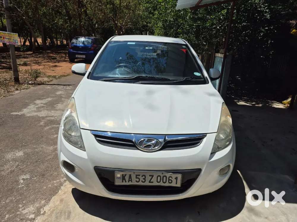 Hyundai I20 Sportz 2011 Petrol