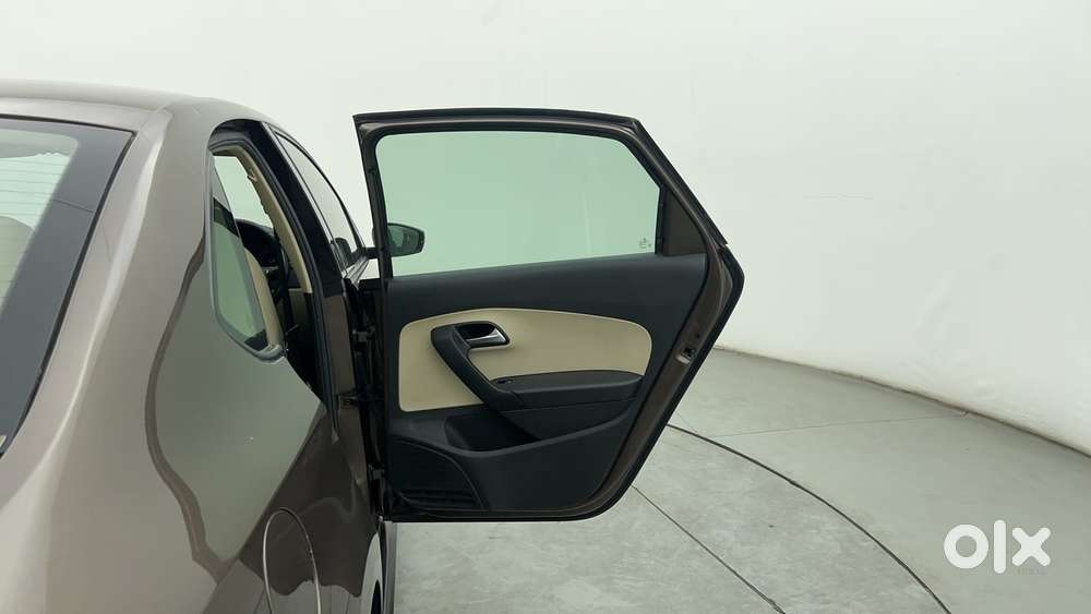 Volkswagen Vento 1.6 Highline, 2021, Petrol