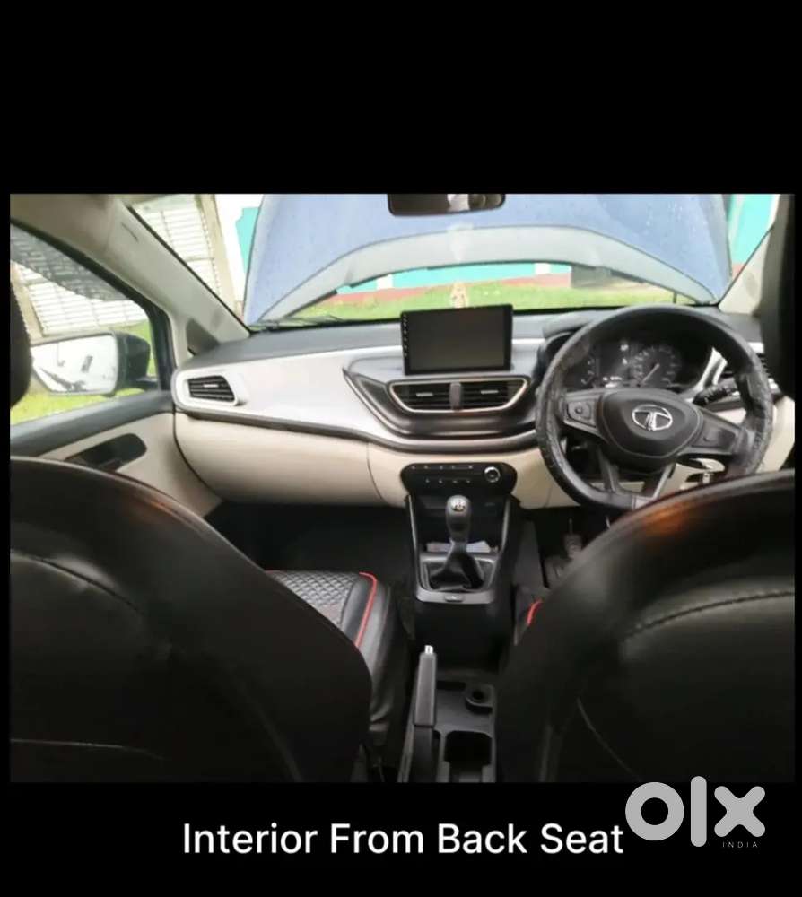 Tata Altroz 1.2 Petrol Manual 2024