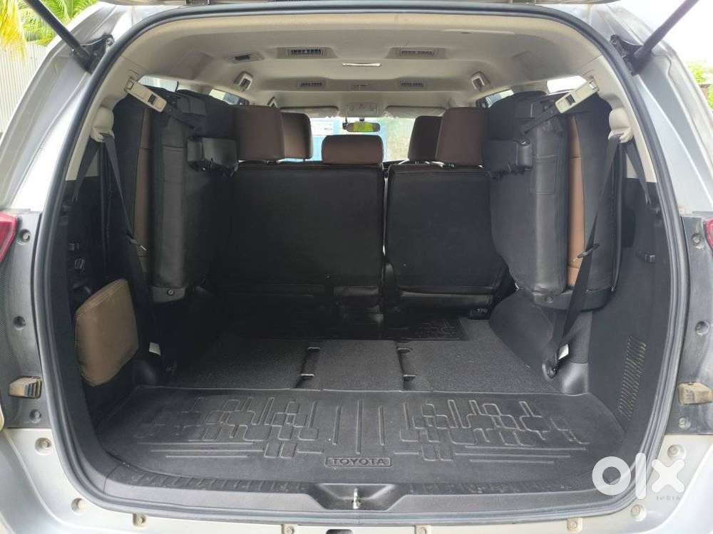 Toyota Innova Crysta 2.4 G Mt, 2024, Diesel