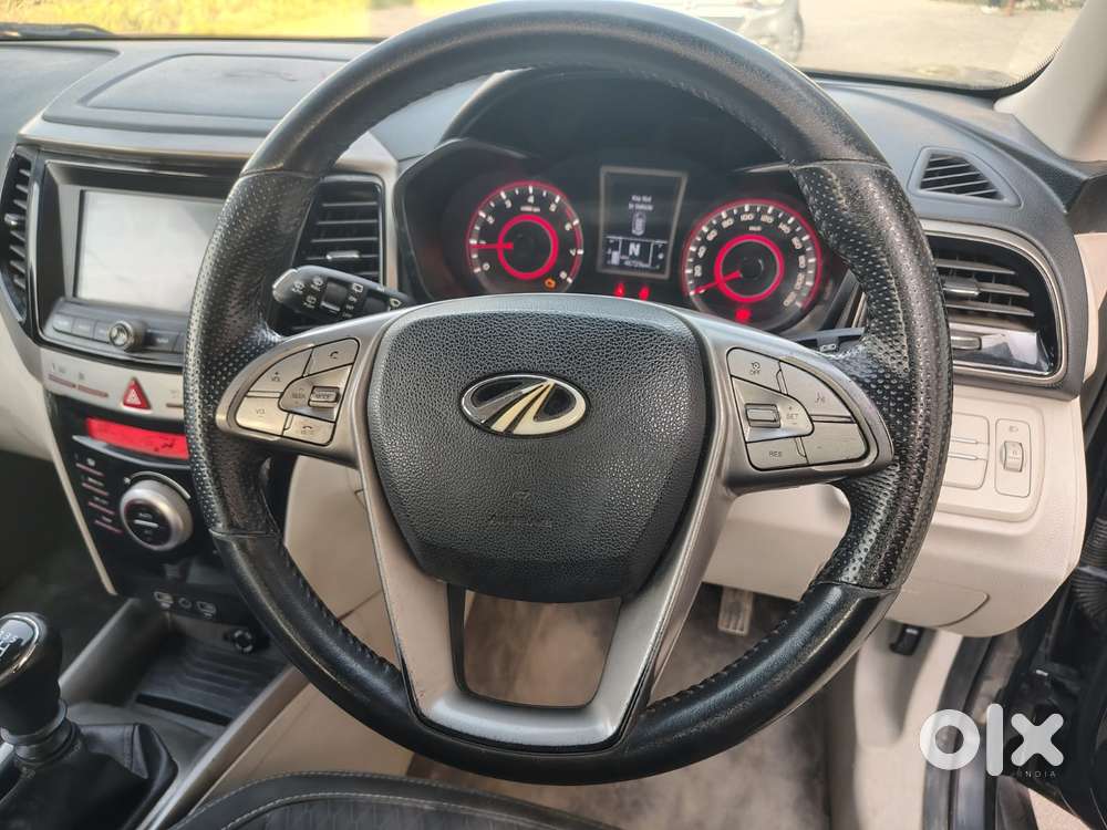 Mahindra Xuv300 W8, 2022, Petrol