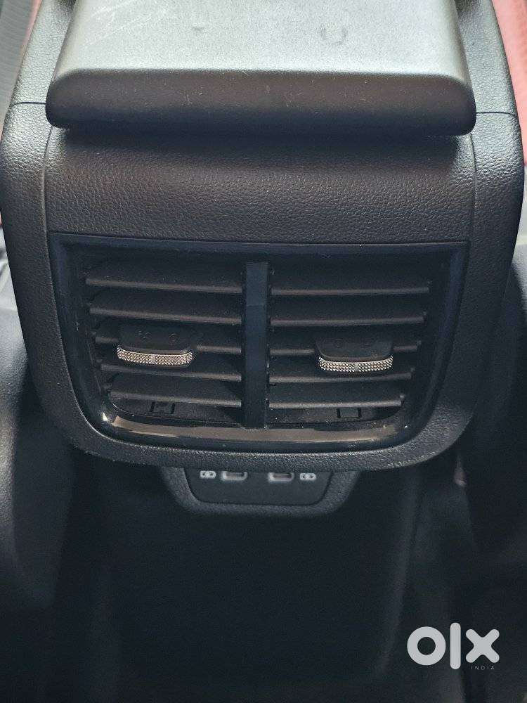 Skoda Kushaq Monte Carlo 1.0l Tsi Mt, 2023, Petrol