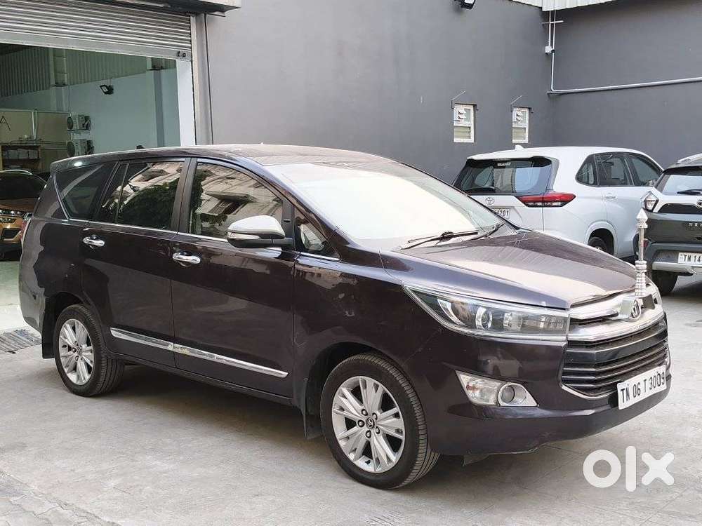 Toyota Innova Crysta 2.8z Automatic, 2016, Diesel