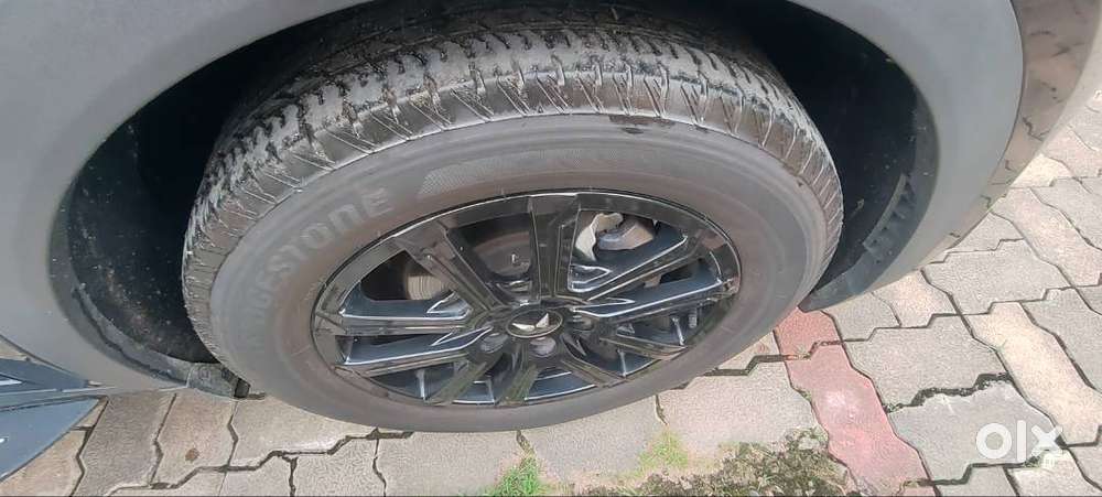 Xuv700 Ax7l 6str