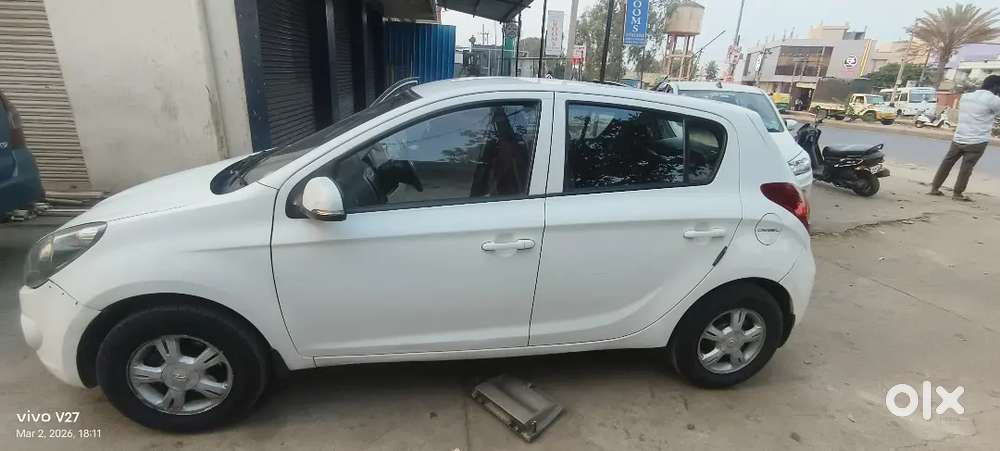 Hyundai I20 2012 Diesel 100000 Km Driven