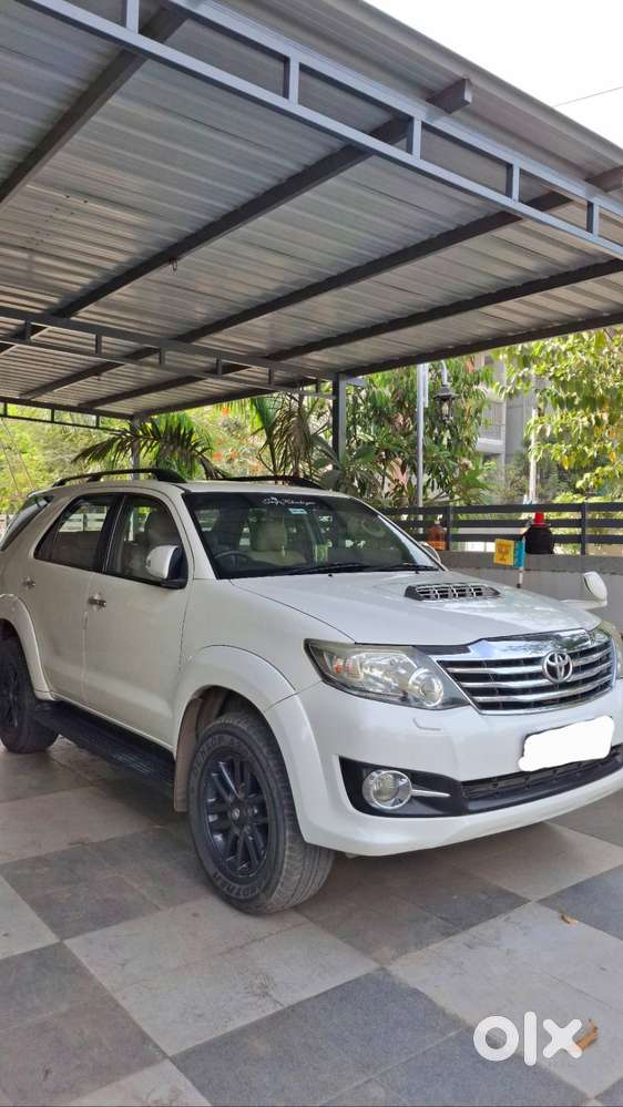 Toyota Fortuner 2015 Diesel Well Maintained