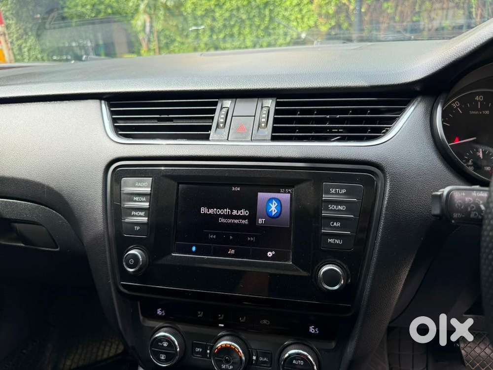 Skoda Octavia Elegance 1.8 Tsi At, 2015, Petrol