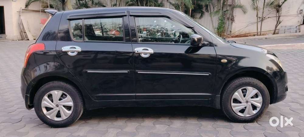 Maruti Suzuki Swift 2004-2010 Vxi Bsiv, 2010, Petrol