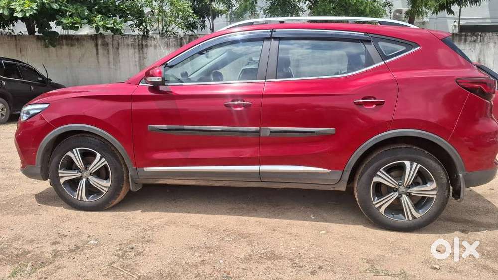 Mg Astor 1.5 Savvy Cvt S Red, 2022, Petrol