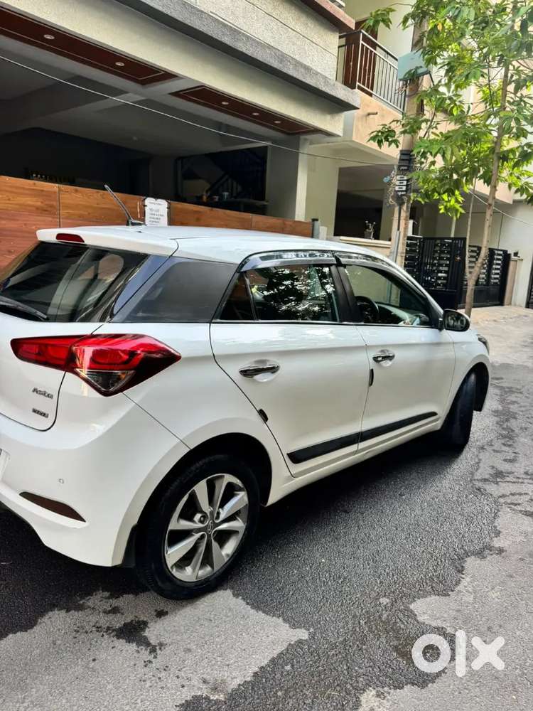 Hyundai I20 Asta Petrol 2015 Top Model Interested Person Call