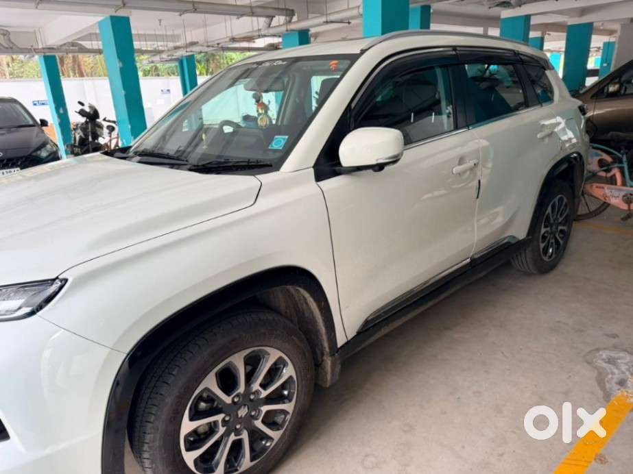 Maruti Suzuki Grand Vitara 1.5 Alpha Plus Intelligent Hybrid Ecvt, 2..