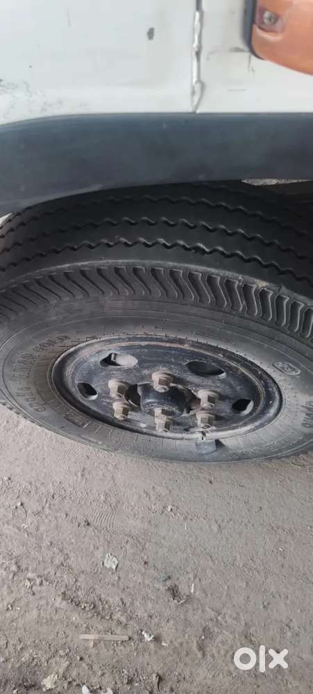 Tata 709 17feet Gahi
