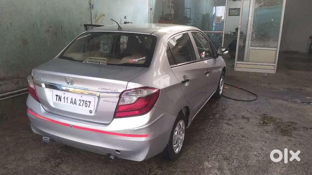Well Maintained, Company Serviced, Fuel Efficiency 25km/ltr.
